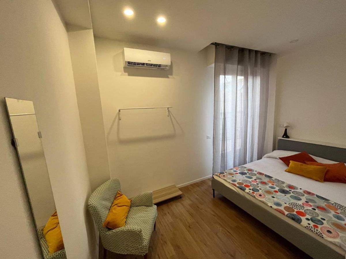 Casa Vacanze Caramagna 2 Aci Castello Ngoại thất bức ảnh